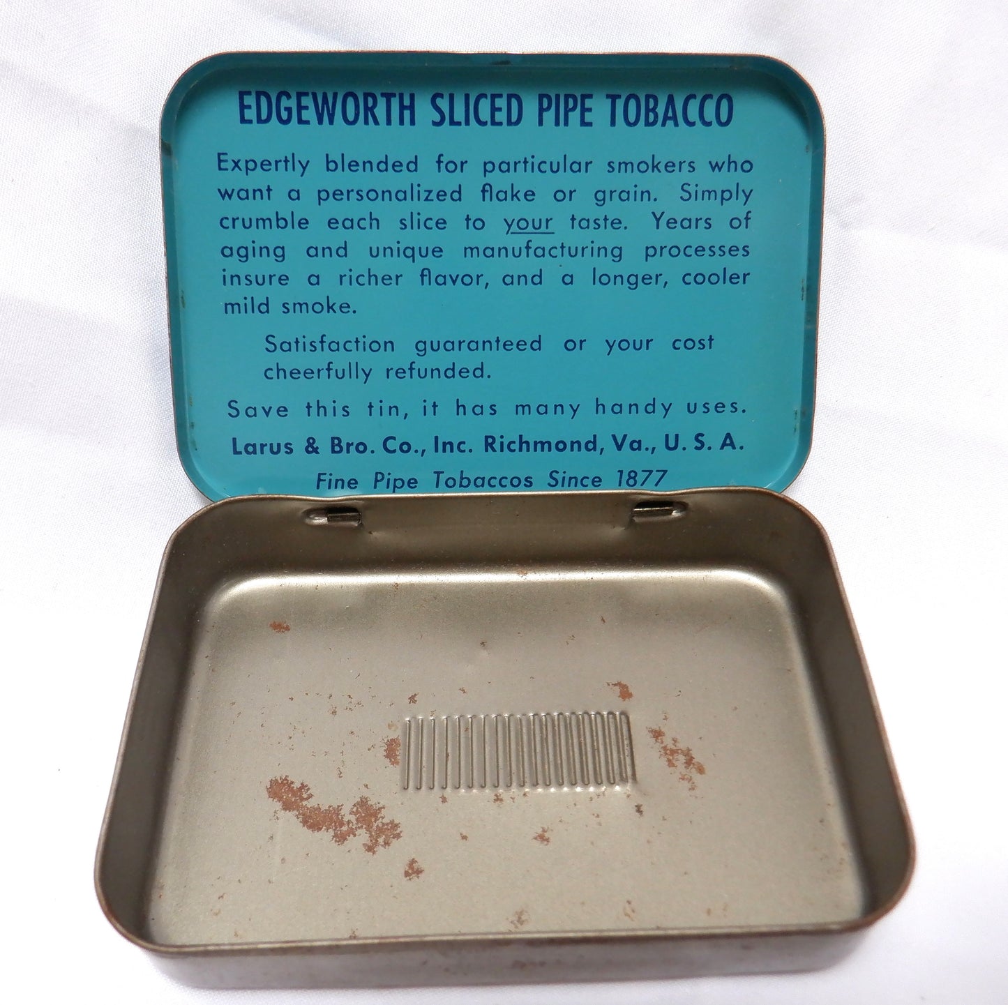 Vintage Tin by Larus & Bros. Ltd of Richmond, Virginia: 'EDGEWORTH PIPE TOBACCO'