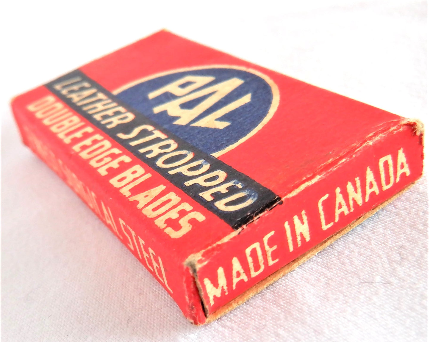 PAL LEATHER STROPPED DOUBLE EDGE SHAVING BLADES, Made in Canada Cardboard Box, 1940's