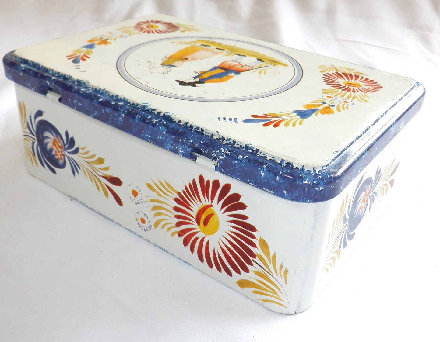 Vintage Rare Tin Container by Massilly Company of France: 'CANADIAN ACADIENS'