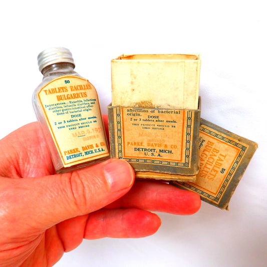 Antique Bacillus Bulgaricus PILL TABLET BOTTLE, includes Original Box and Instruction Sheet, by Parke, Davis & Co. Detroit, Mich. USA 1920's