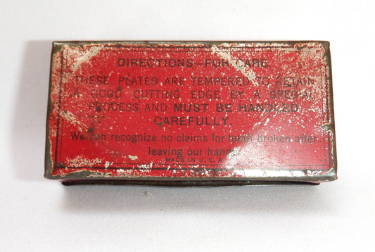 Vintage Red Tin Container from The United States of America: 'STEWART CLIPPER PLATE No. 90'