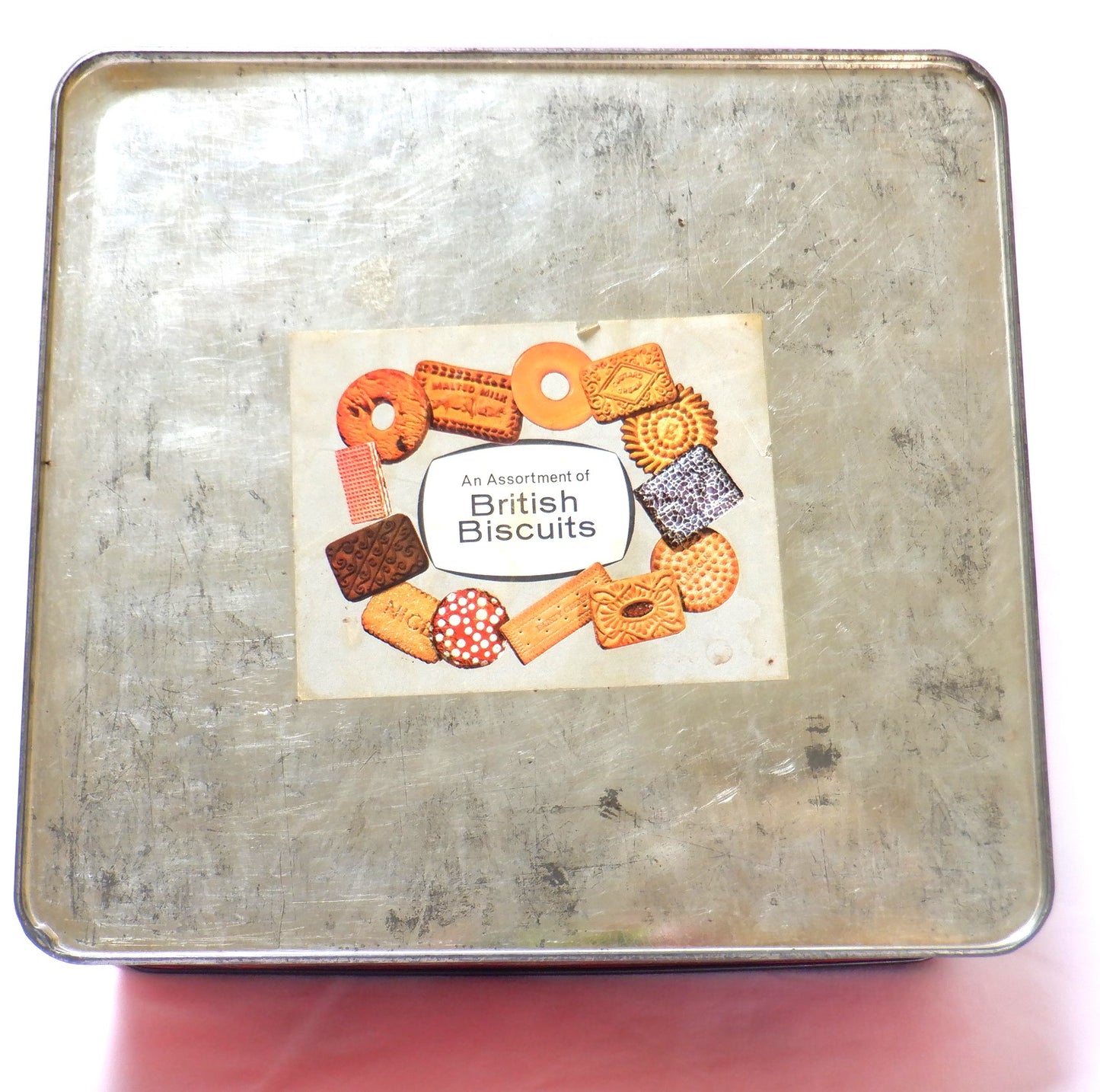 HRM's QUEEN ELIZABETH II WINDSOR CASTLE, Vintage Tin by Huntley & Palmer Biscuits #2