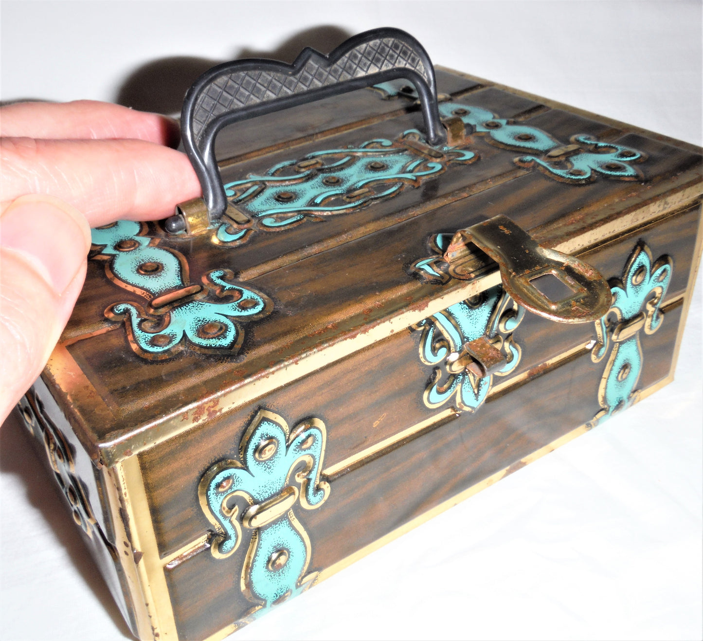 Old American Miniature Tin Can Money Strong Box: FLEUR-DE-LIS, HINGED, HASPED & HANDLED!