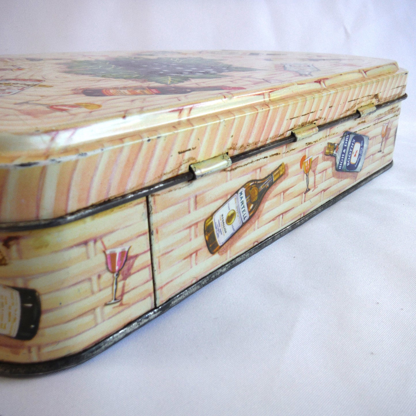 Huntley & Palmers of Post WWII London Vintage Tin Container: THE COCKTAIL BASKET, #2