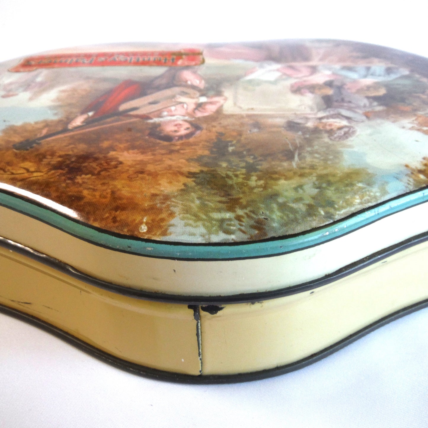 STUNNING ANTIQUE TIN CONTAINER, by Huntley & Palmers Assorted Biscuits of London : "MUSICAL GARDEN GIRLS"