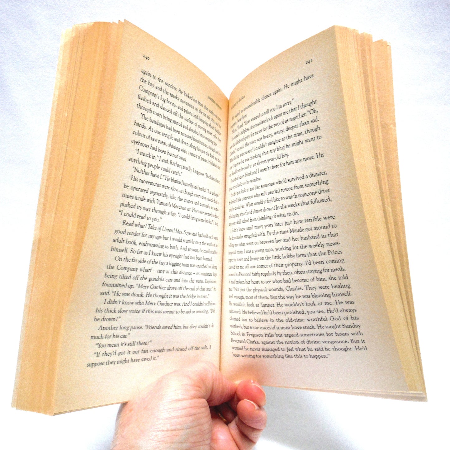 BROKEN GROUND, A Novel by Jack Hodgins (1999 1st Ed.)