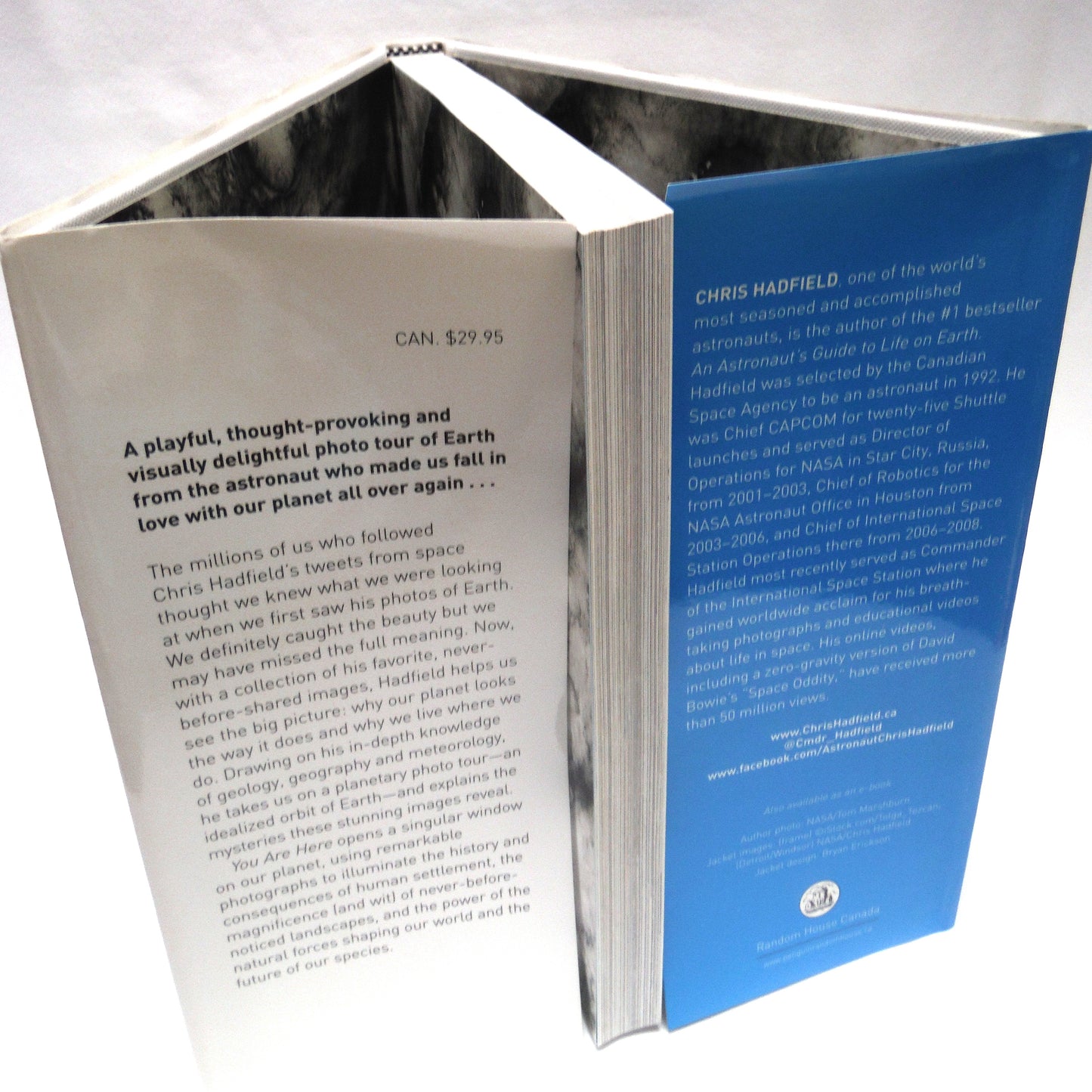 YOU ARE HERE, Around The World in 92 Minutes, by Chris Hadfield (2000 1st Ed.)