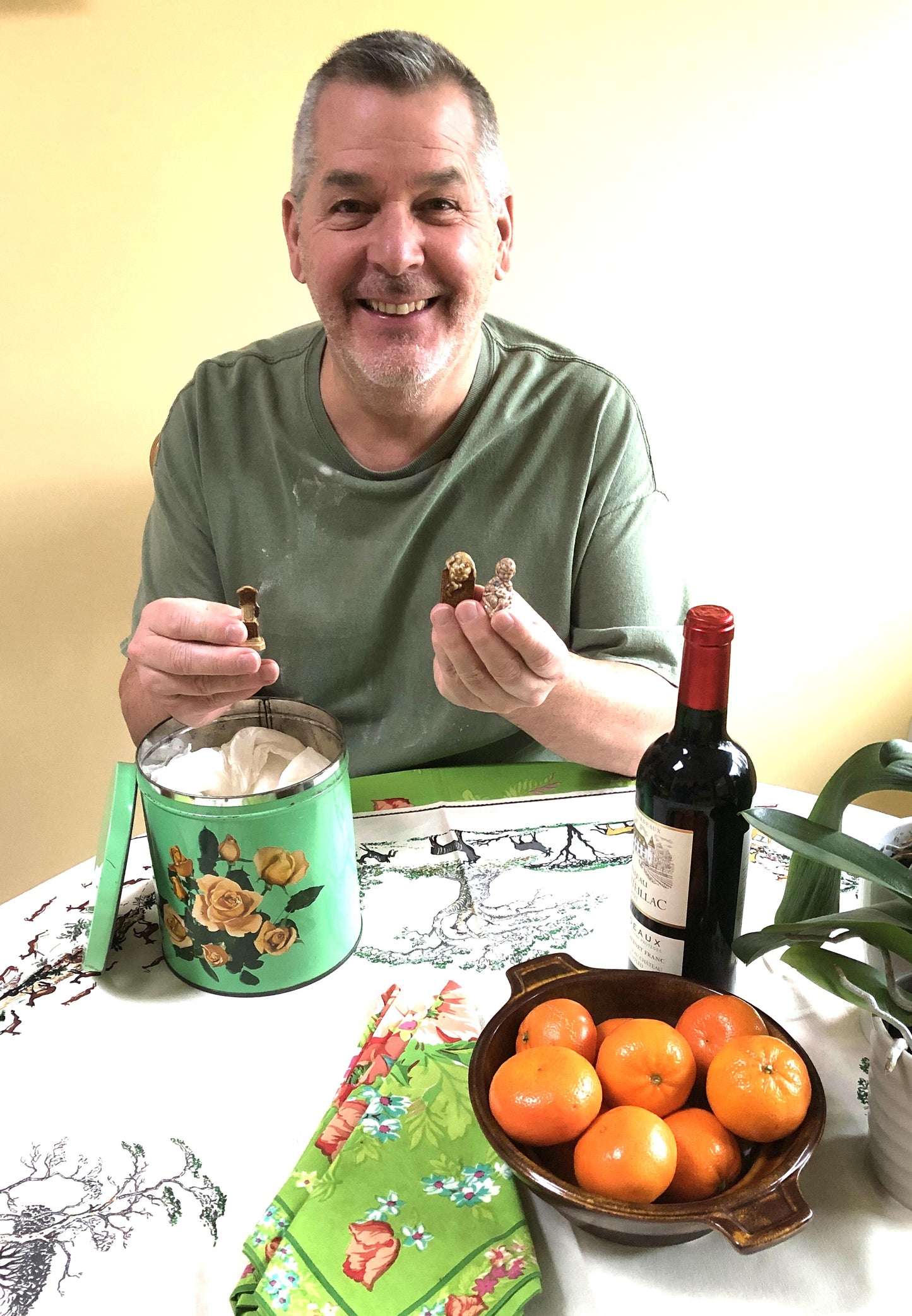 "THE ROSE TIN" A Vintage Kitchen Storage Tin in Beautiful Lime Green Finish, Made in Canada