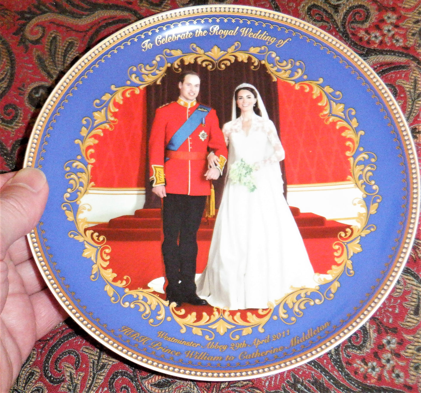 HRH Prince William & Catherine Middleton ROYAL WEDDING PLATE AND 2-TEA CUP Commemorative Set, by McIntosh