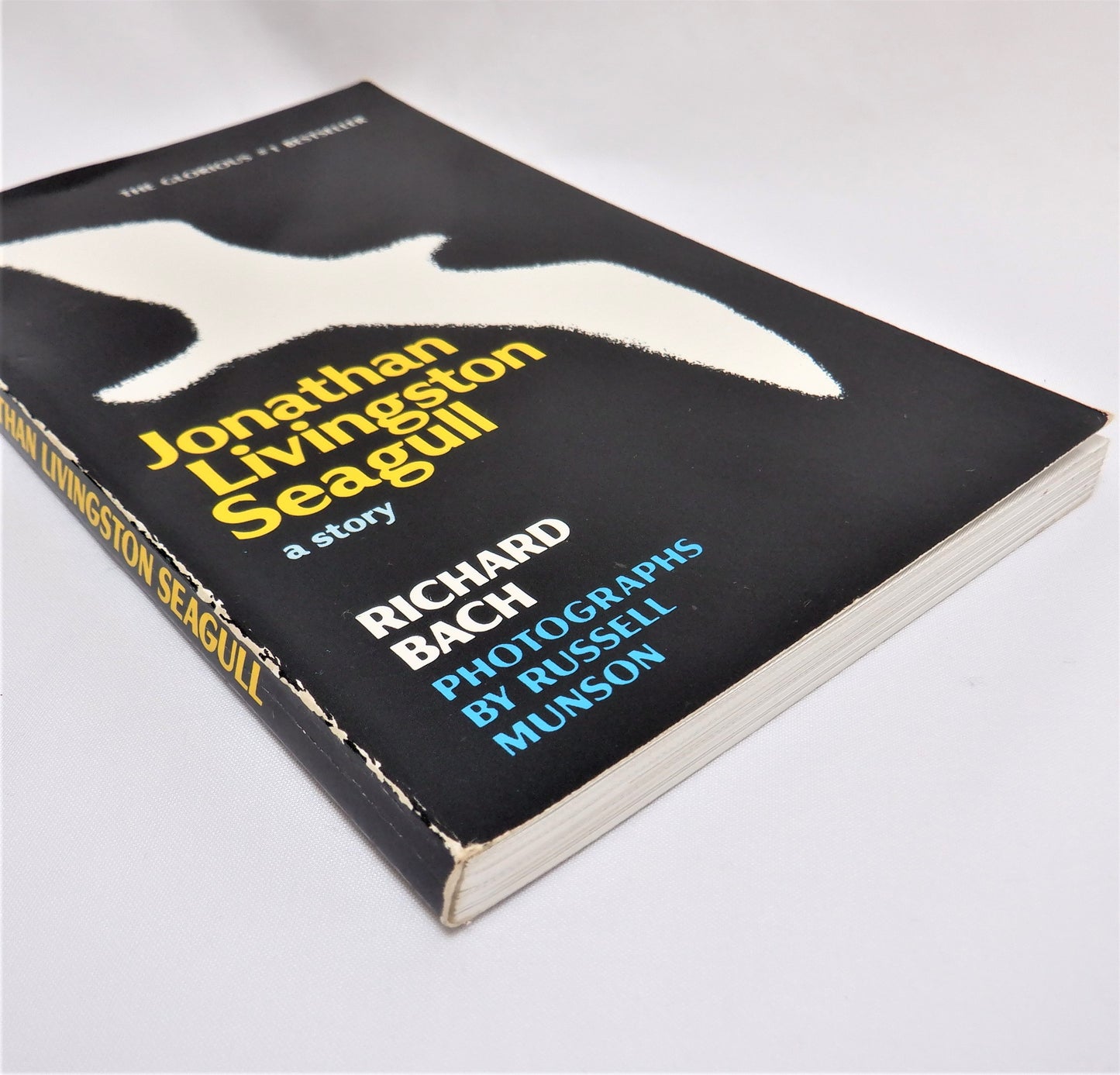 JONATHAN LIVINGSTON SEAGULL, A Story by Richard Bach, Rare 1st AVON BOOKS PRINTING: January 1973