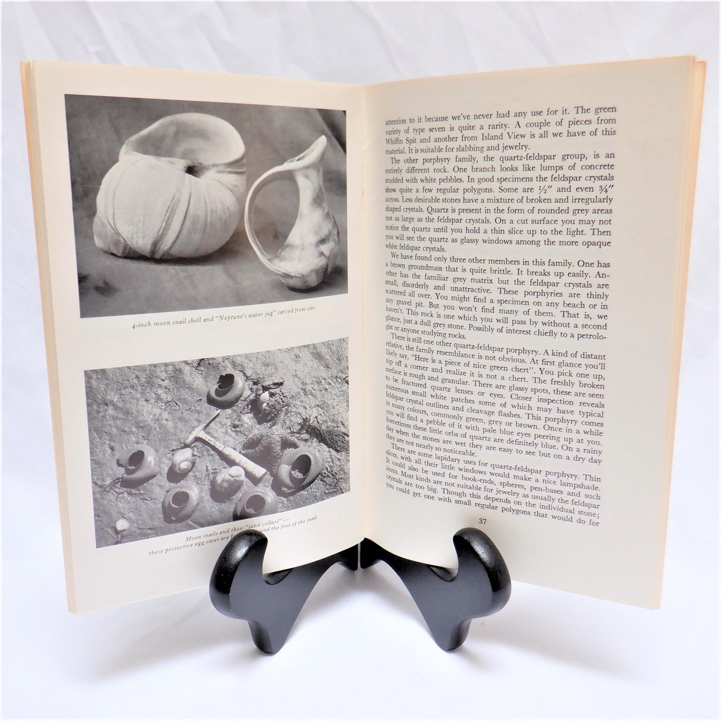 ROCKHOUNDING & BEACHCOMBING on Vancouver Island, by Bill & Julie Hutchinson, 1971