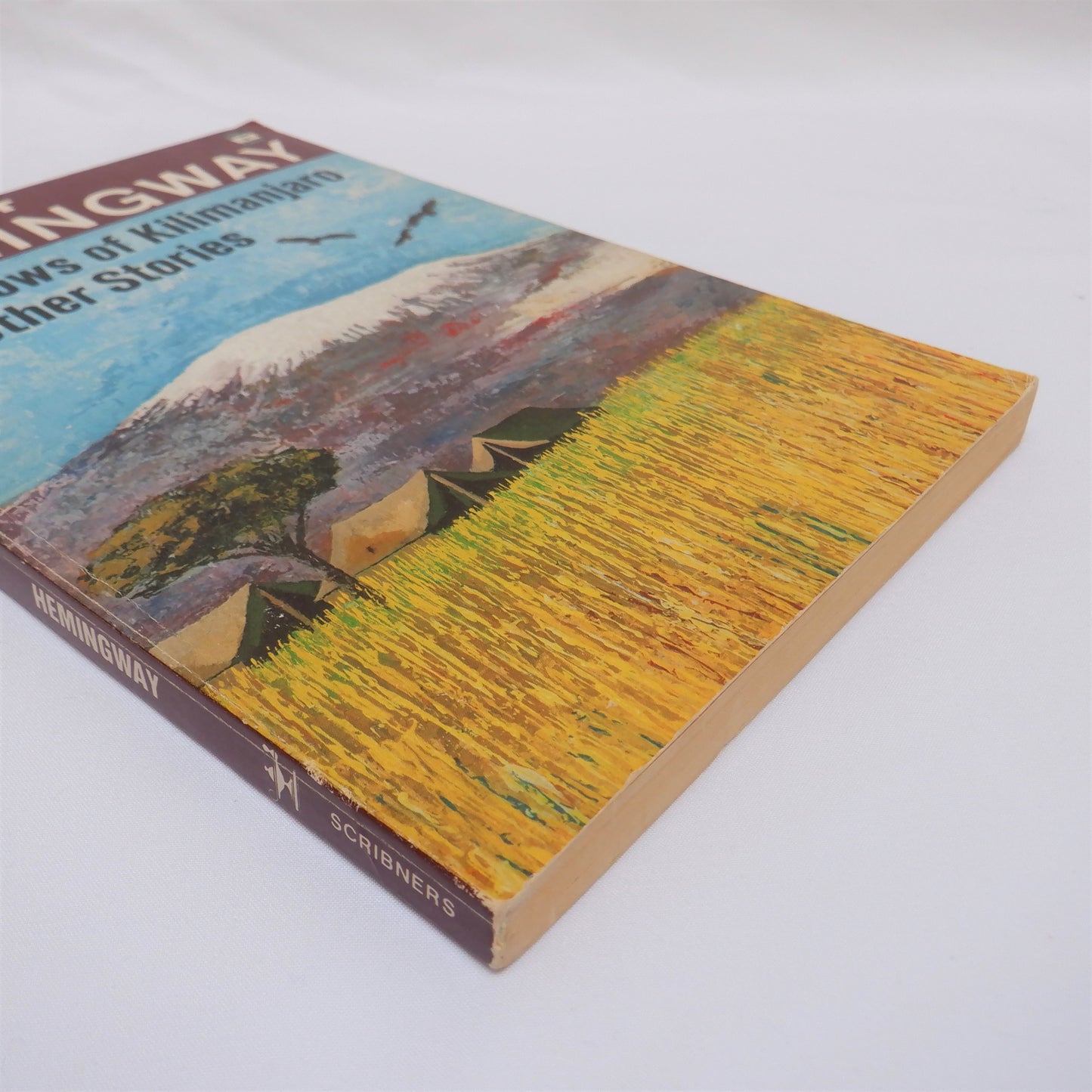 THE SNOWS OF KILIMANJARO and OTHER STORIES, by Ernest Hemingway, 1970