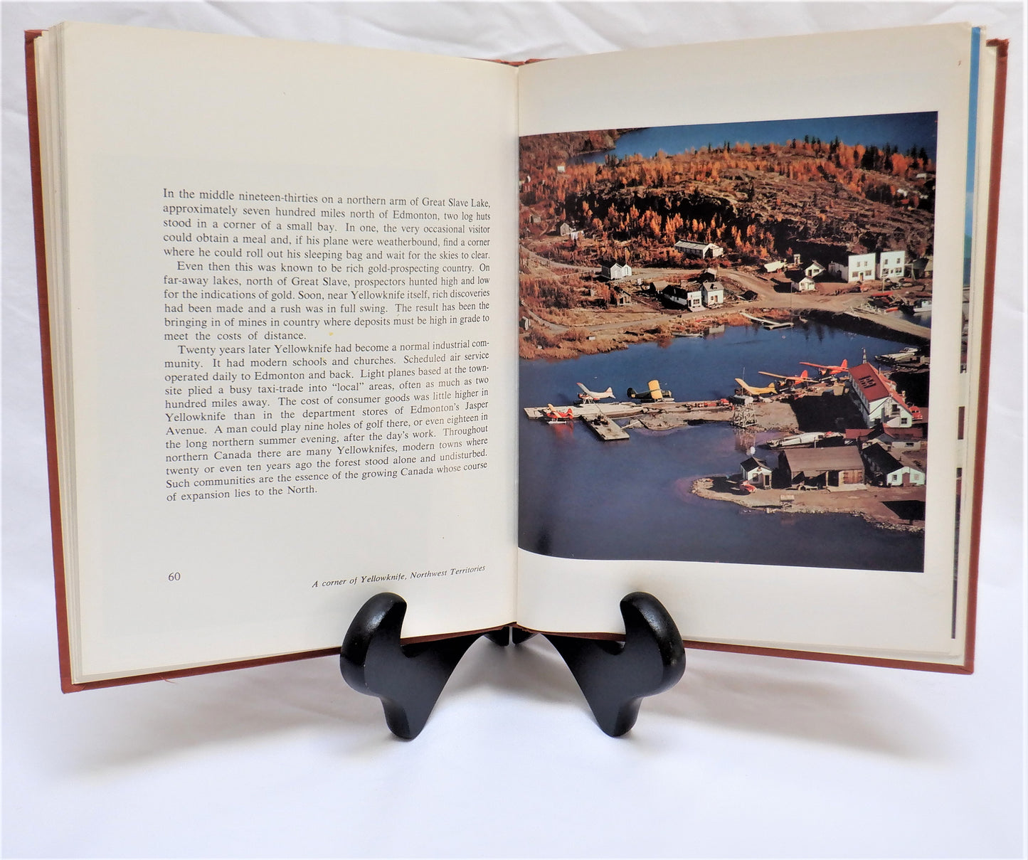 CANADA IN COLOUR, A Vintage Book by George Hunter & Leslie Roberts (1959 1st Ed.)