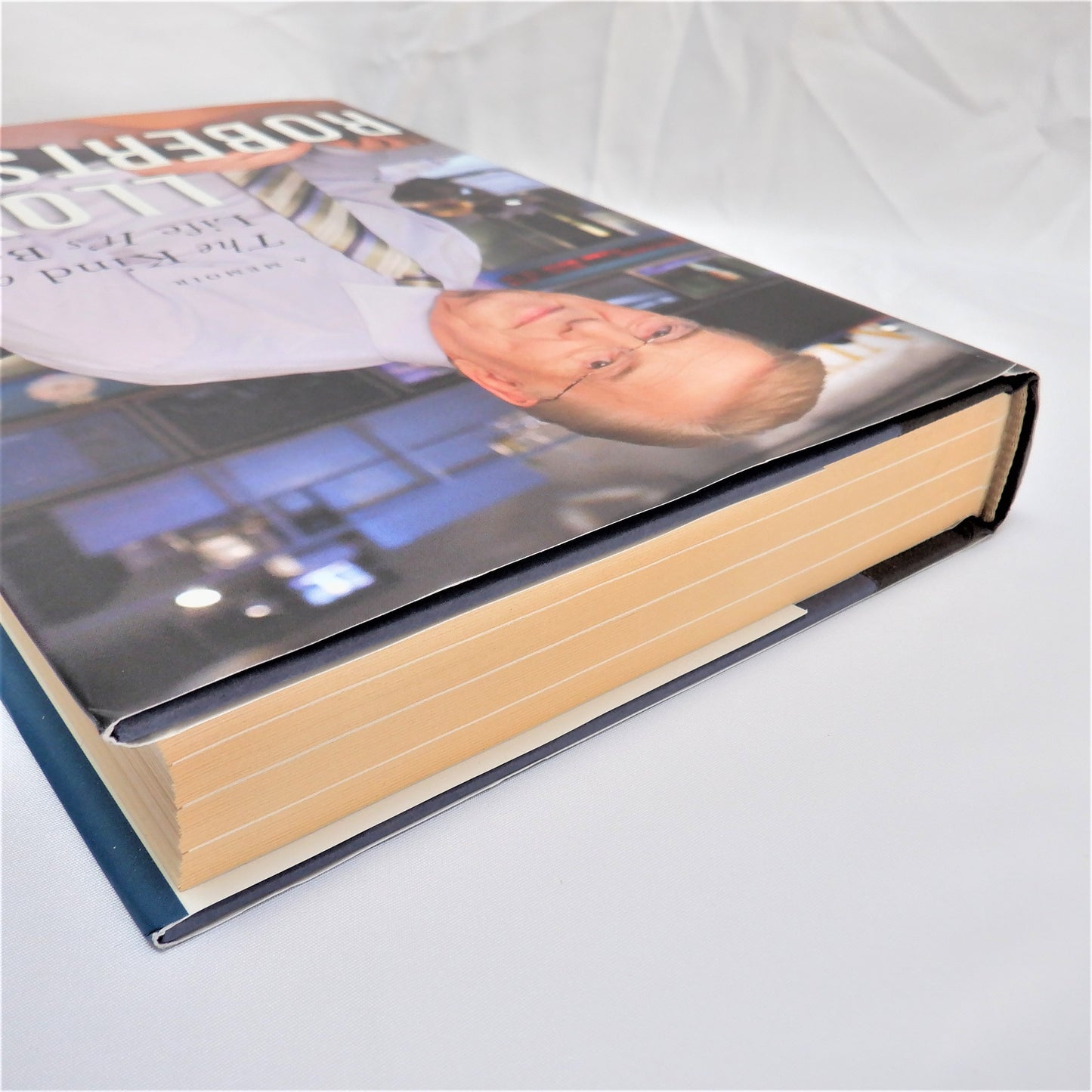 THE KIND OF LIFE IT'S BEEN, A Memoir by Lloyd Robertson (2012 1st Ed.)