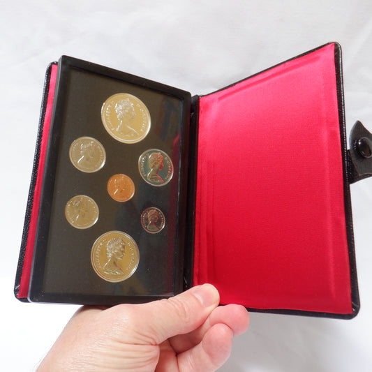 1974 Double Dollar 7-Coin CDN Prestige Set: CITY OF WINNIPEG 100th Anniversary