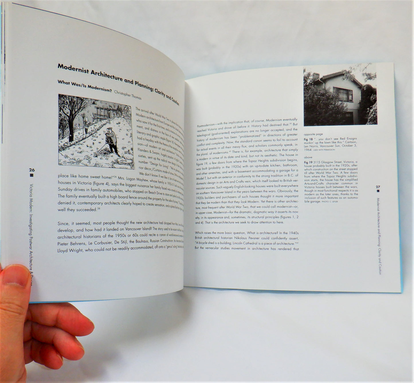 VICTORIA MODERN 1: Investigating Postwar Architecture and Design on Southern Vancouver Island, an Introduction by The University of Victoria (2005 1st Ed.)