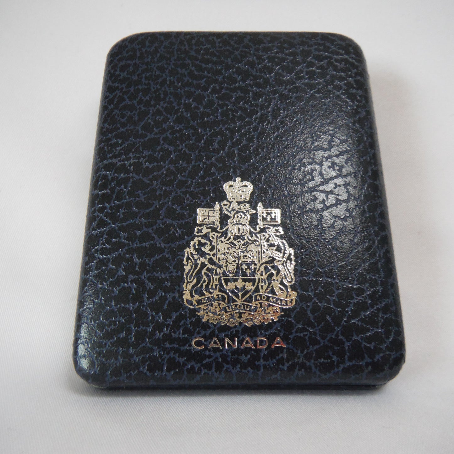 1973 Canadian $1 Brilliant Uncirculated Nickel Dollar Coin w/case: PRINCE EDWARD ISLAND 1873-1973 Centennial