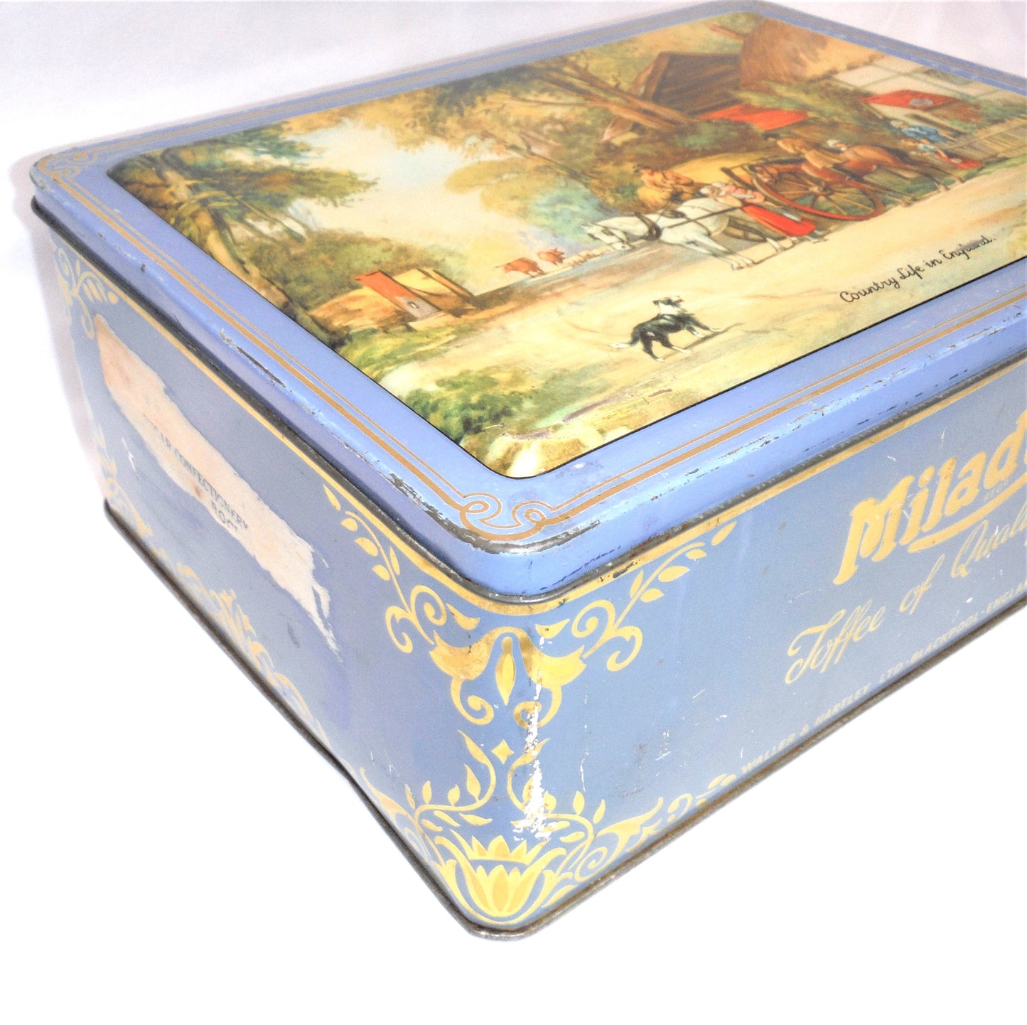 MILADY TOFFEE OF QUALITY, Presents A Large Vintage Tin: 'Country Life in England'