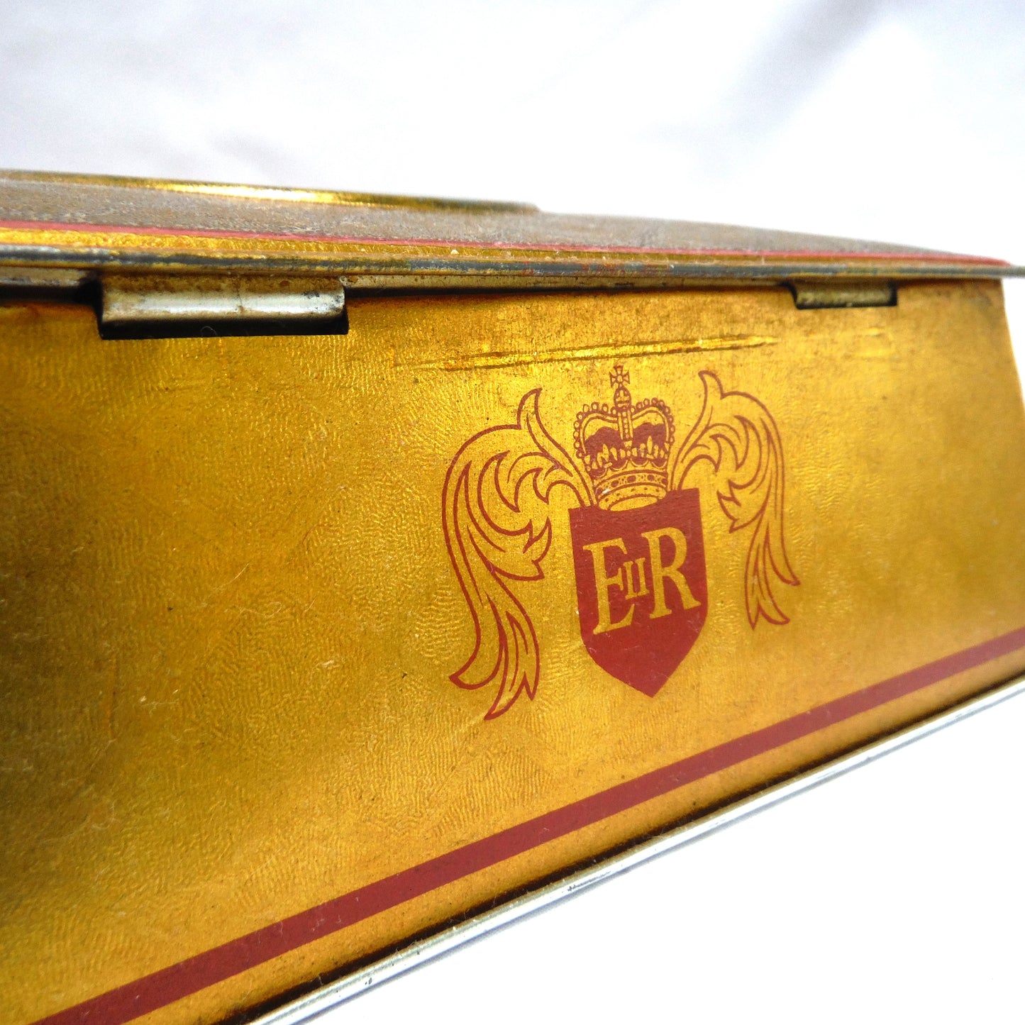 Antique Gold Hinged-Lid 1953 Coronation Tin by McVitie & Price of Great Britain: "CAMEO OF QUEEN ELIZABETH II'