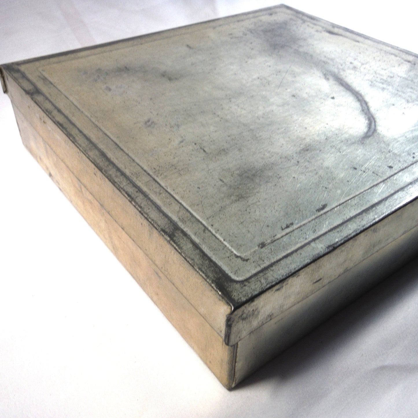 ANTIQUE Large Square Covered Silver-Coloured COOKIE or CAKE TIN CONTAINER