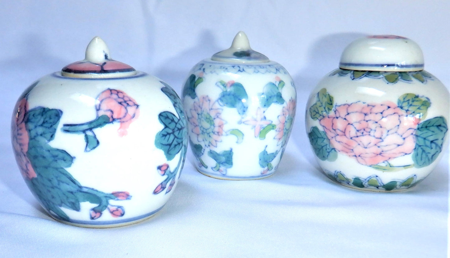 Vintage Set of 3 Miniature Chinese Vases with the original Lids