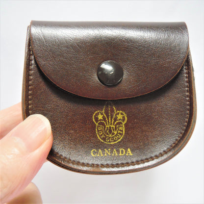 BOY SCOUTS OF CANADA, Mint Condition Vintage Brown Leather Waist Pouch, And Bonus GGC Badge, 1975