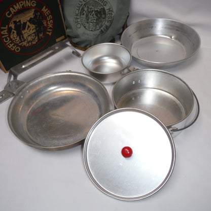 VINTAGE MESS KIT COOKING SET, Official Camping Mess Kit from EATON'S Canada. BRAND-NEW OLD-STOCK, Made in Japan