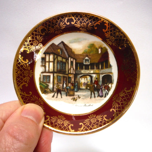 MINIATURE TRINKET BOWL: Gold-Trim Royal Falconware by Weatherby Hanley of England: 'OLD COACH HOUSE STRATFORD'