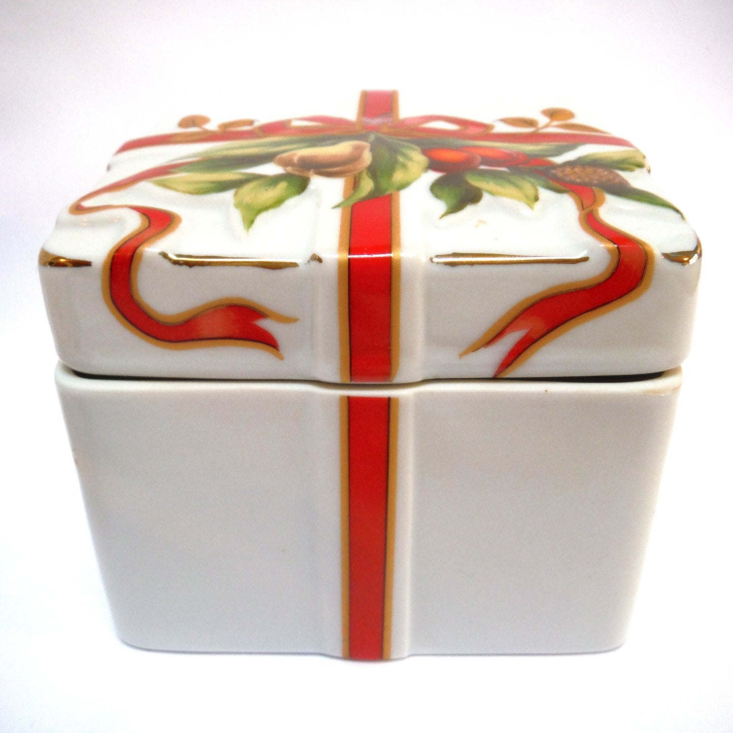 JAPANESE FINE BONE CHINA CHRISTMAS CANDY HOLDERS: 'Ribbon-Bound Basket with Handle & Lidded Box'