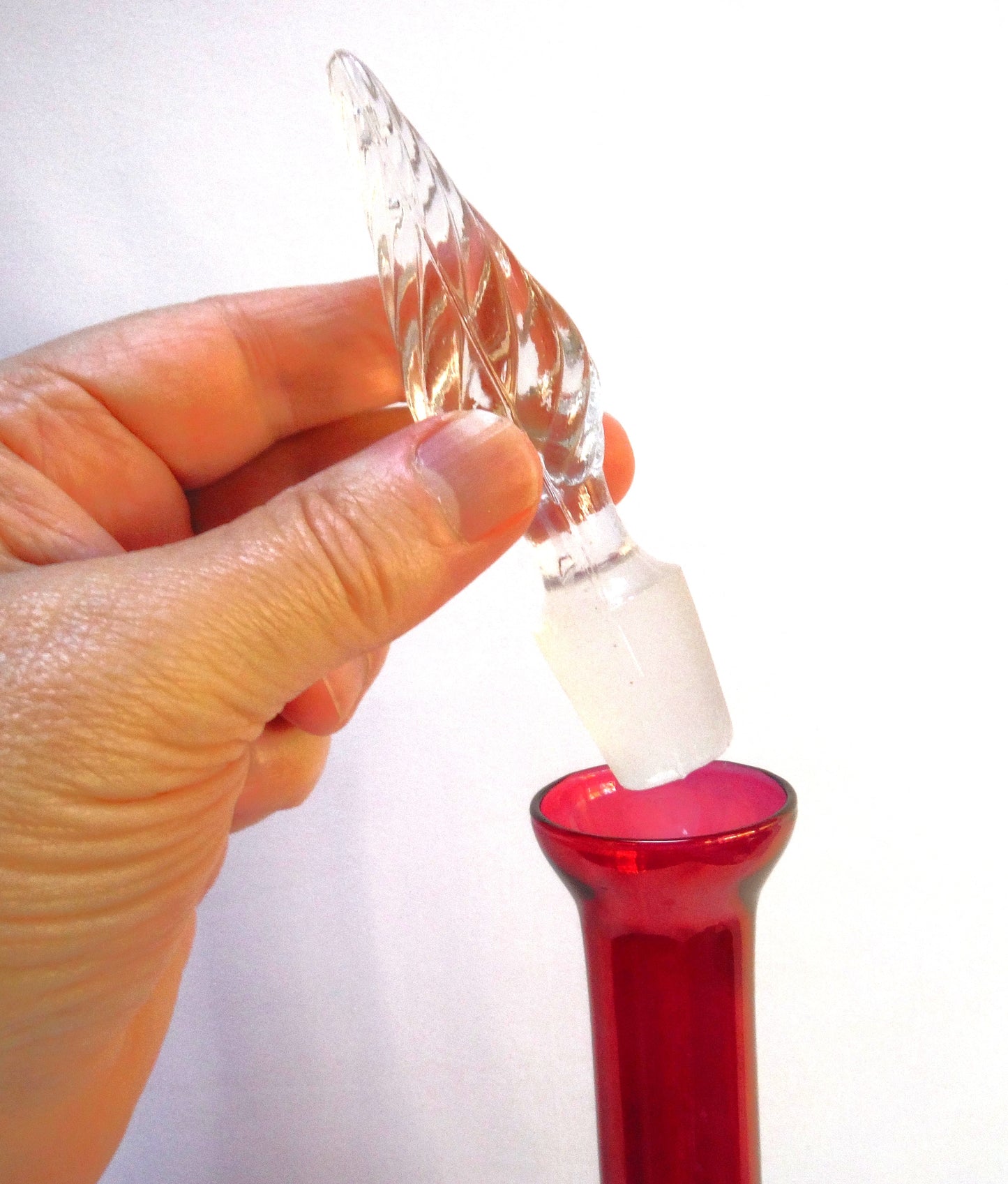 Cranberry-Coloured Etched-Crystal Tall Decanter and FOUR Matching Tall Glasses from Italy