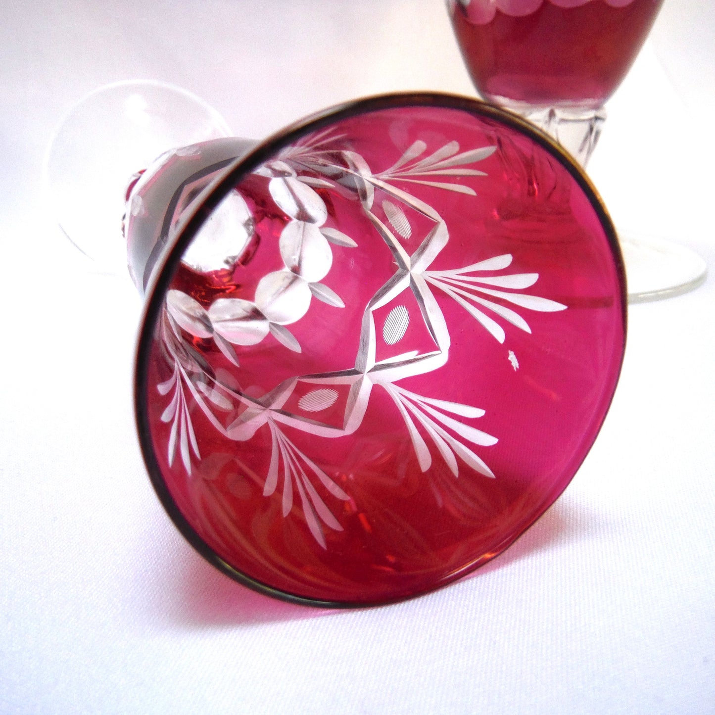 Cranberry-Coloured Etched-Crystal Tall Decanter and FOUR Matching Tall Glasses from Italy