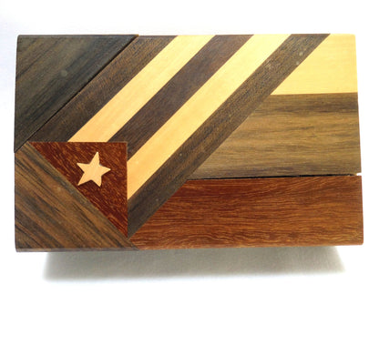 CUBAN Wooden Hand-Made Magical Opening Box: 'THE PROUD FLAG OF CUBA!'