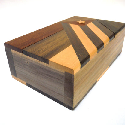 CUBAN Wooden Hand-Made Magical Opening Box: 'THE PROUD FLAG OF CUBA!'