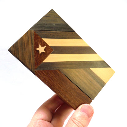 CUBAN Wooden Hand-Made Magical Opening Box: 'THE PROUD FLAG OF CUBA!'