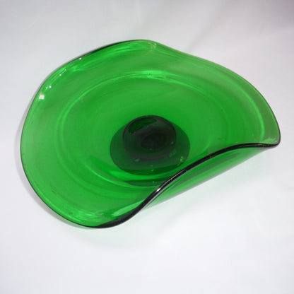 Rare Antique Hand-Blown Green Glass Artwork Bowl, with Curved Sides and Pedestal