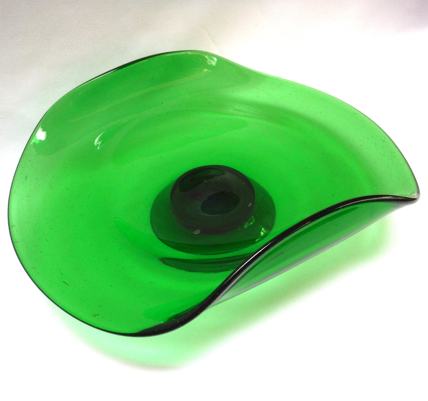 Rare Antique Hand-Blown Green Glass Artwork Bowl, with Curved Sides and Pedestal