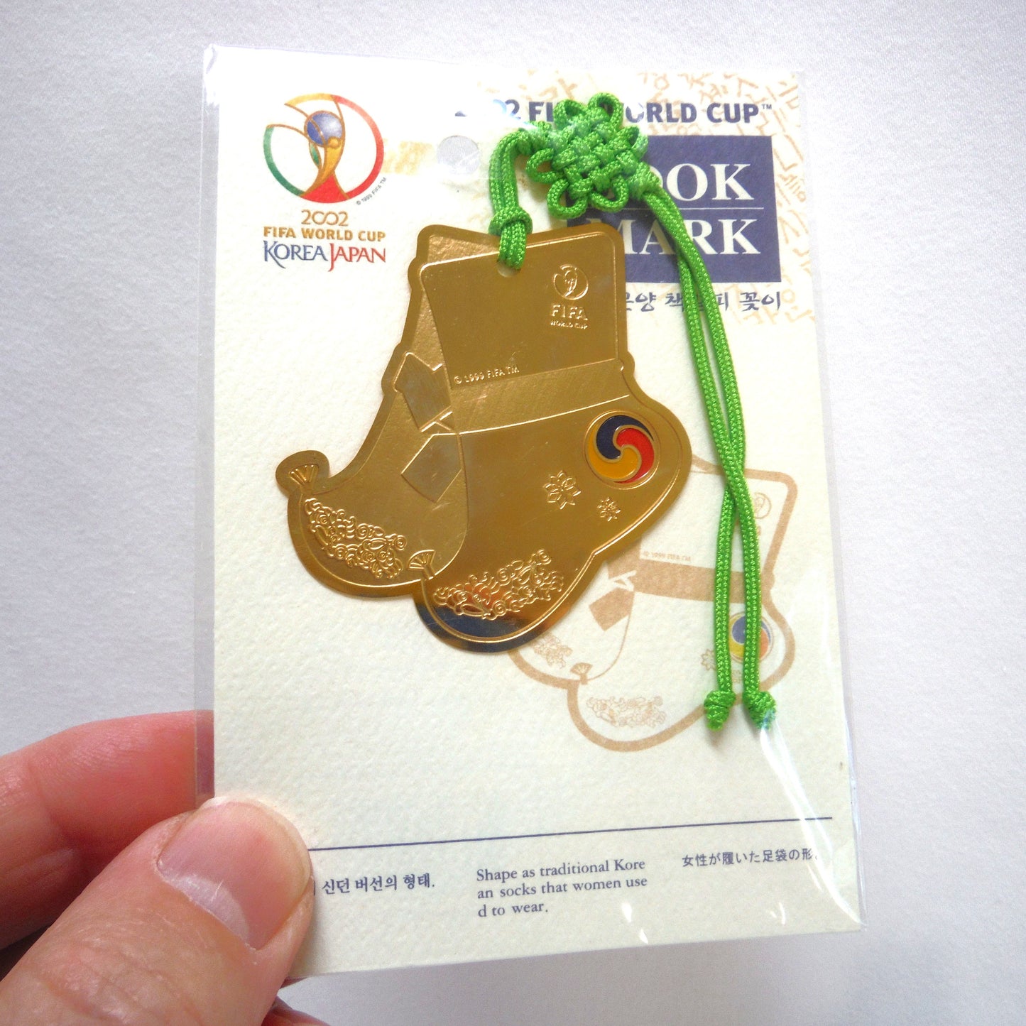 2002 FIFA WORLD CUP KOREA JAPAN AUTHENTIC HOLOGRAM SOUVENIR: "Traditional Women's Socks"