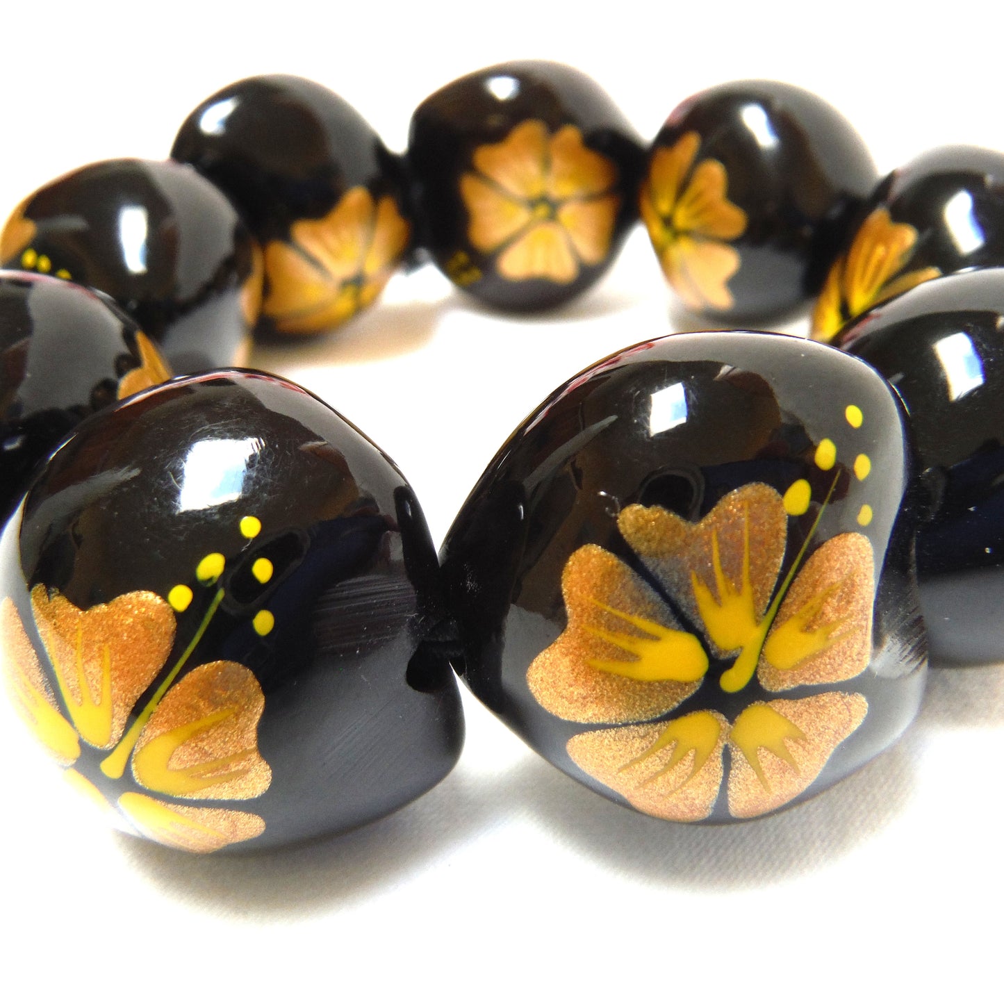 Vintage Hand-Painted BEAD BRACELET: Black Authentic Nuts with Gold Four-Leaf Clover Painted Design