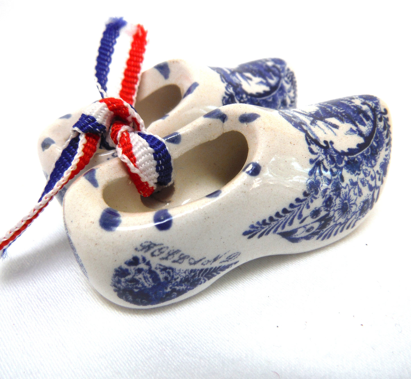 Vintage Hand Painted Delft Blue Miniature PAIR OF DUTCH SHOES ON RIBBON #2