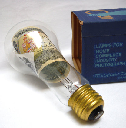 VINTAGE REAL $1 DOLLAR CANADIAN 1973 PAPER BANK NOTE INSIDE A SYLVANIA CLEAR LIGHT BULB!