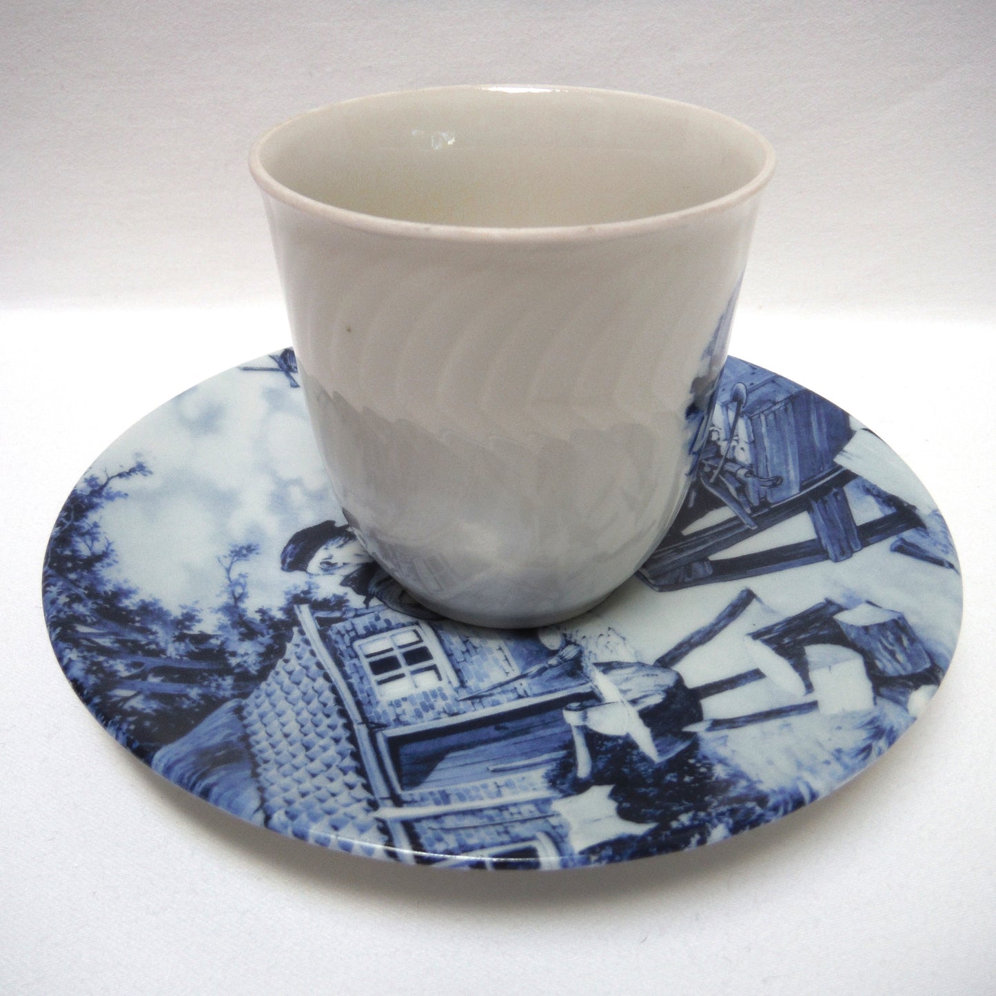 Delft Blue Demi-Tasse 1984 Cup & Saucer Set: 'THE DUTCH WOODEN SHOE MAKER'