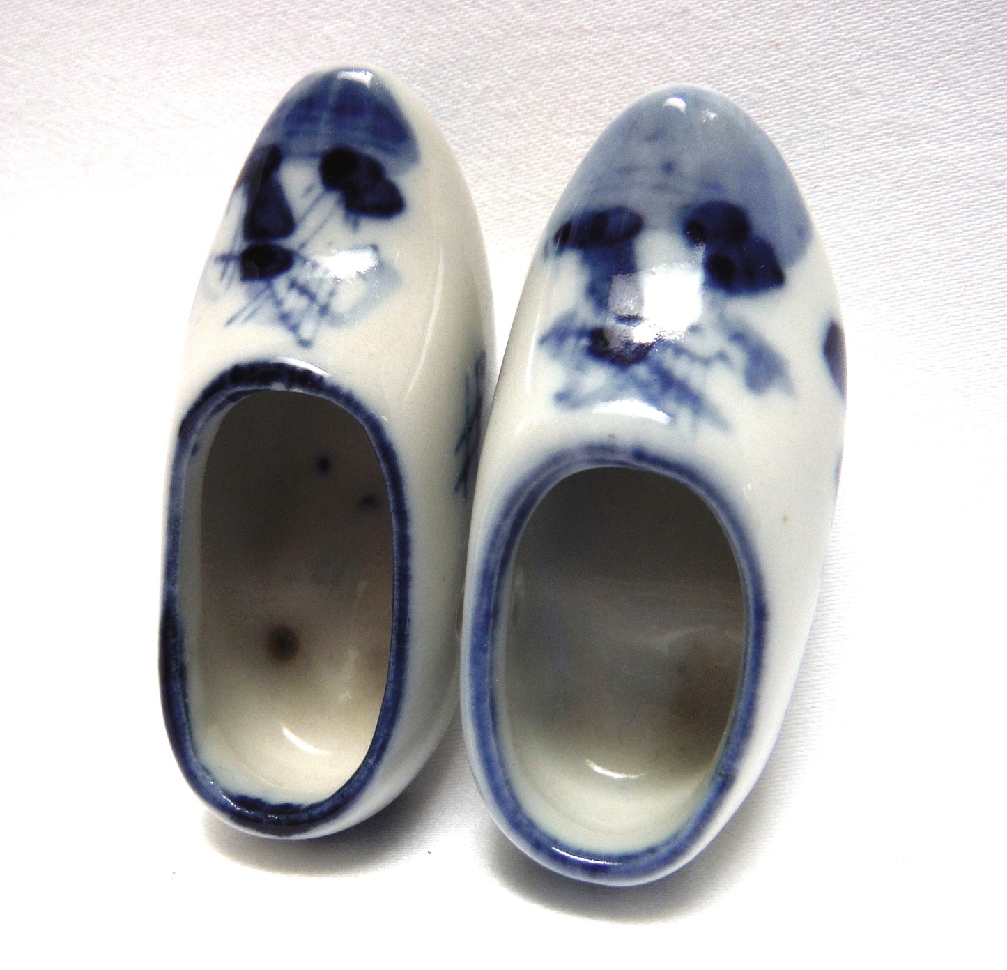 VINTAGE PAIR OF DELFT SMALL SIZED 2-Inch Long  CERAMIC CLOGS, by Delft Blue of Holland