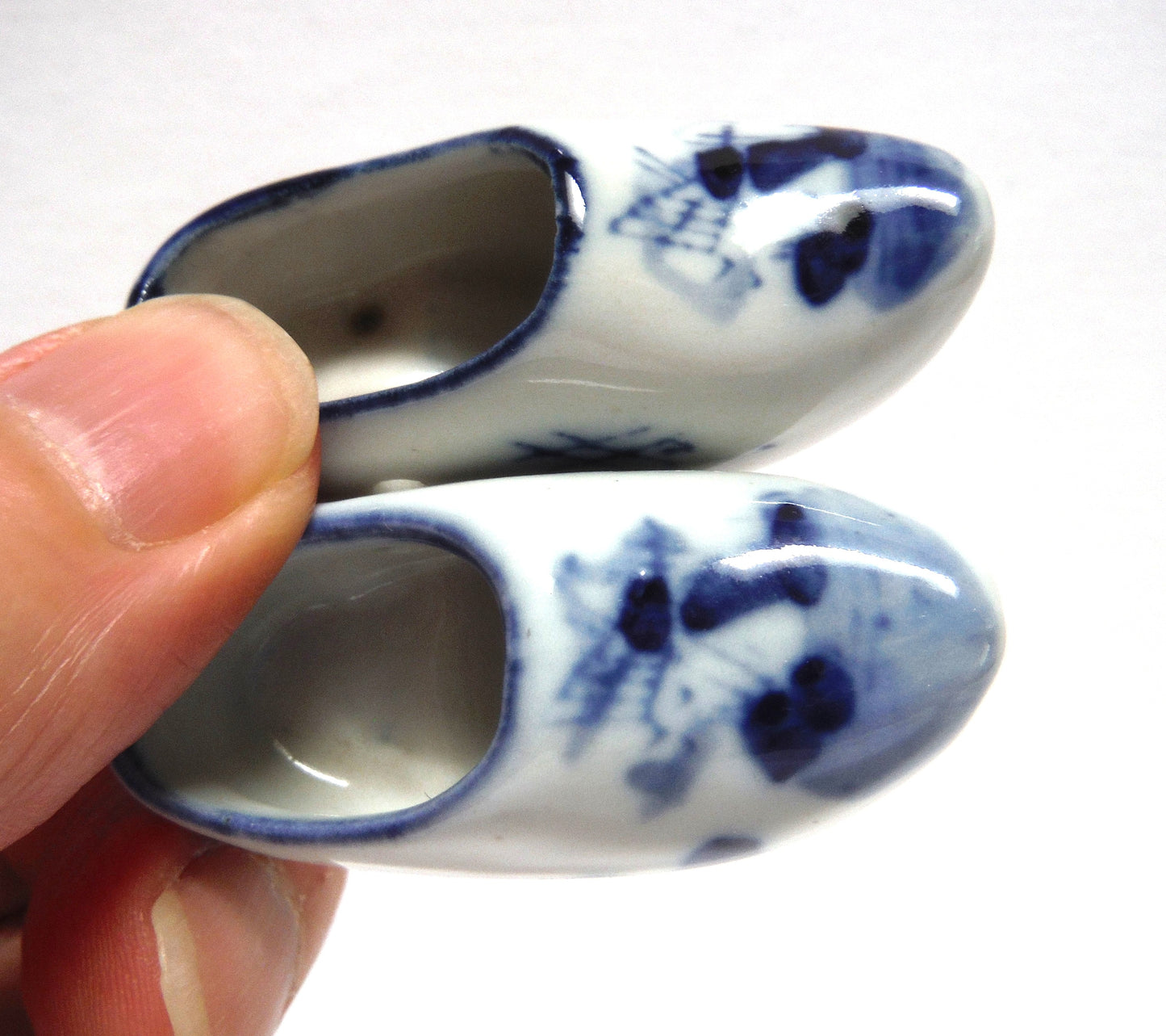 VINTAGE PAIR OF DELFT SMALL SIZED 2-Inch Long  CERAMIC CLOGS, by Delft Blue of Holland
