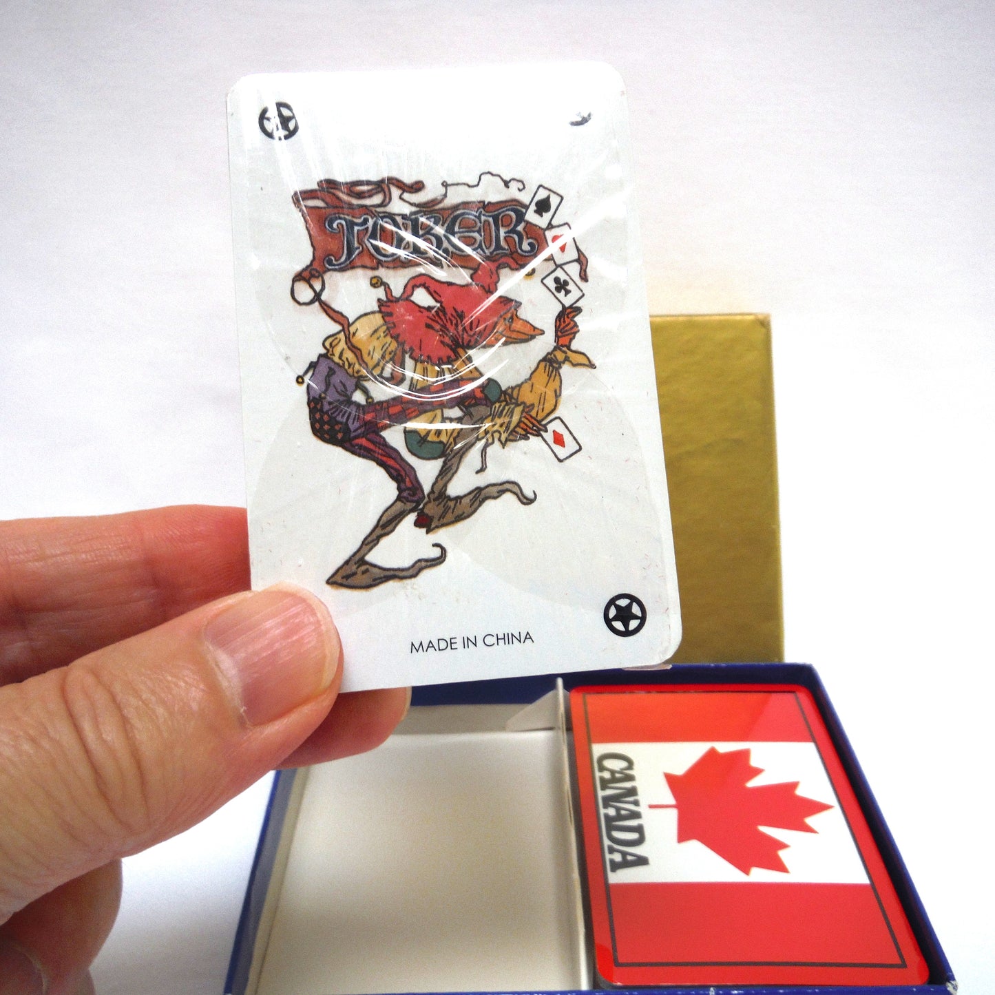 VINTAGE PLAYING CARDS: 2-Pack Brand New Playing Cards Gift Set: Features CANADA and PAISLEY Covers