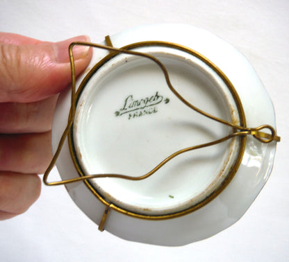 LIMOGE DECORATIVE MINI 3.5 Inch PLATE with Wire Brass Stand: 'A COURTING COUPLE'
