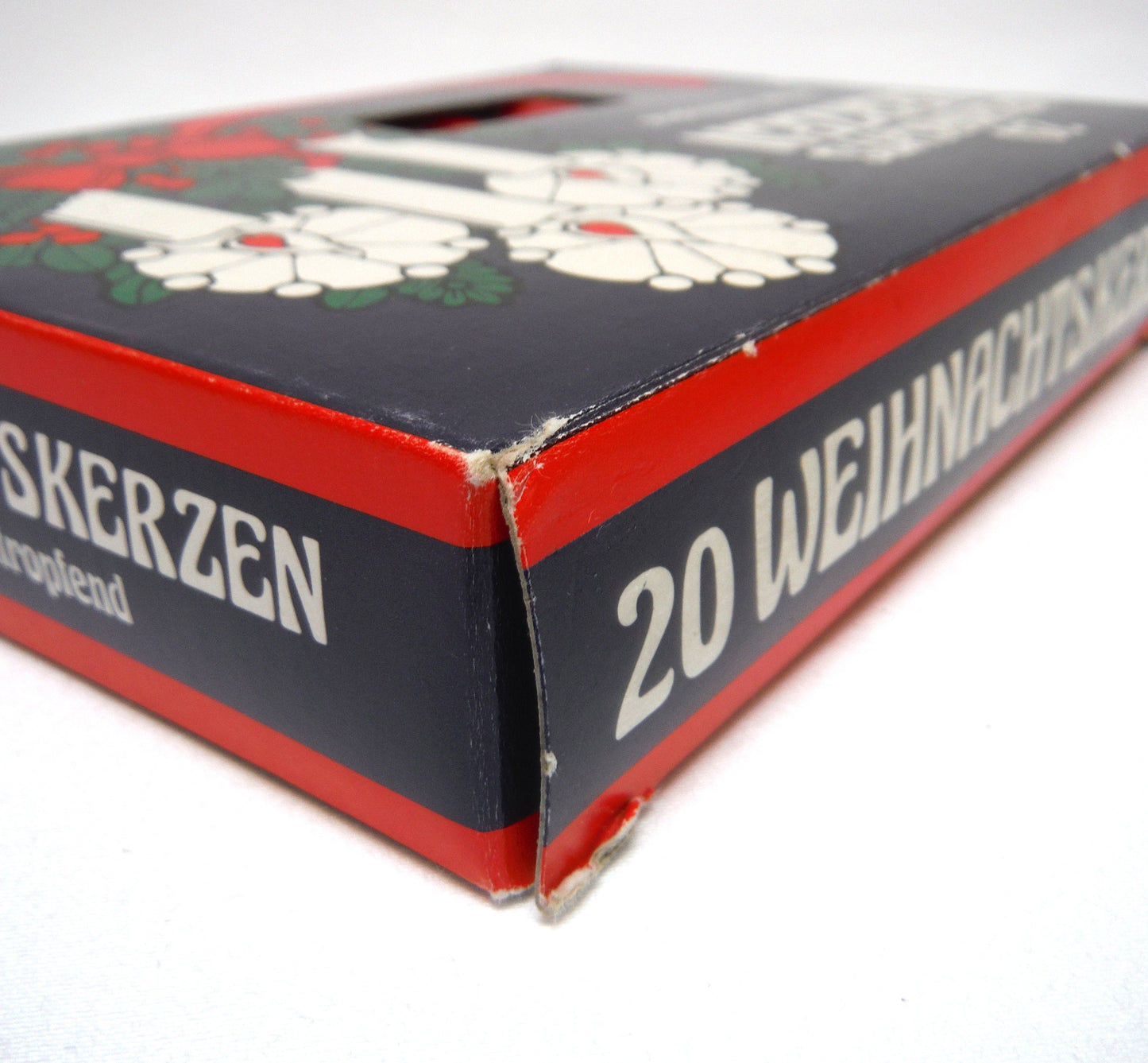 BOX of 18 VINTAGE FOUR-INCH CHRISTMAS CANDLES: 20 Weihnachts Kerzen, gezogen-nichttropfend Western Germany