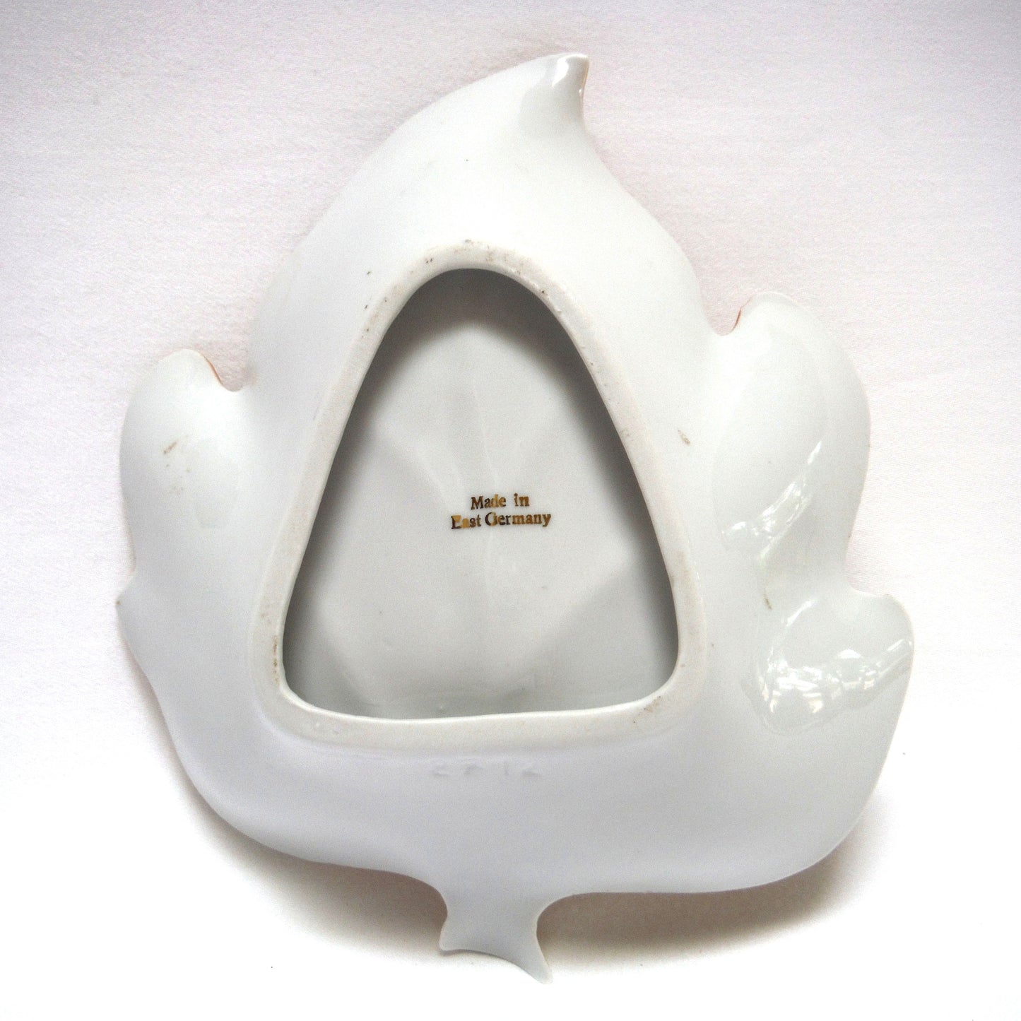 RARE Vintage Gold Maple Leaf Trinket Tray: CELEBRATING CANADA'S 1867-1967 CENTENNIAL