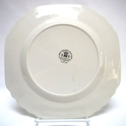 1977 QUEEN ELIZABETH SILVER JUBILEE 8-Inch OCTAGON COMMEMORATIVE PLATE: 'Dei Gratia Regina Fid Def Elizabeth II'
