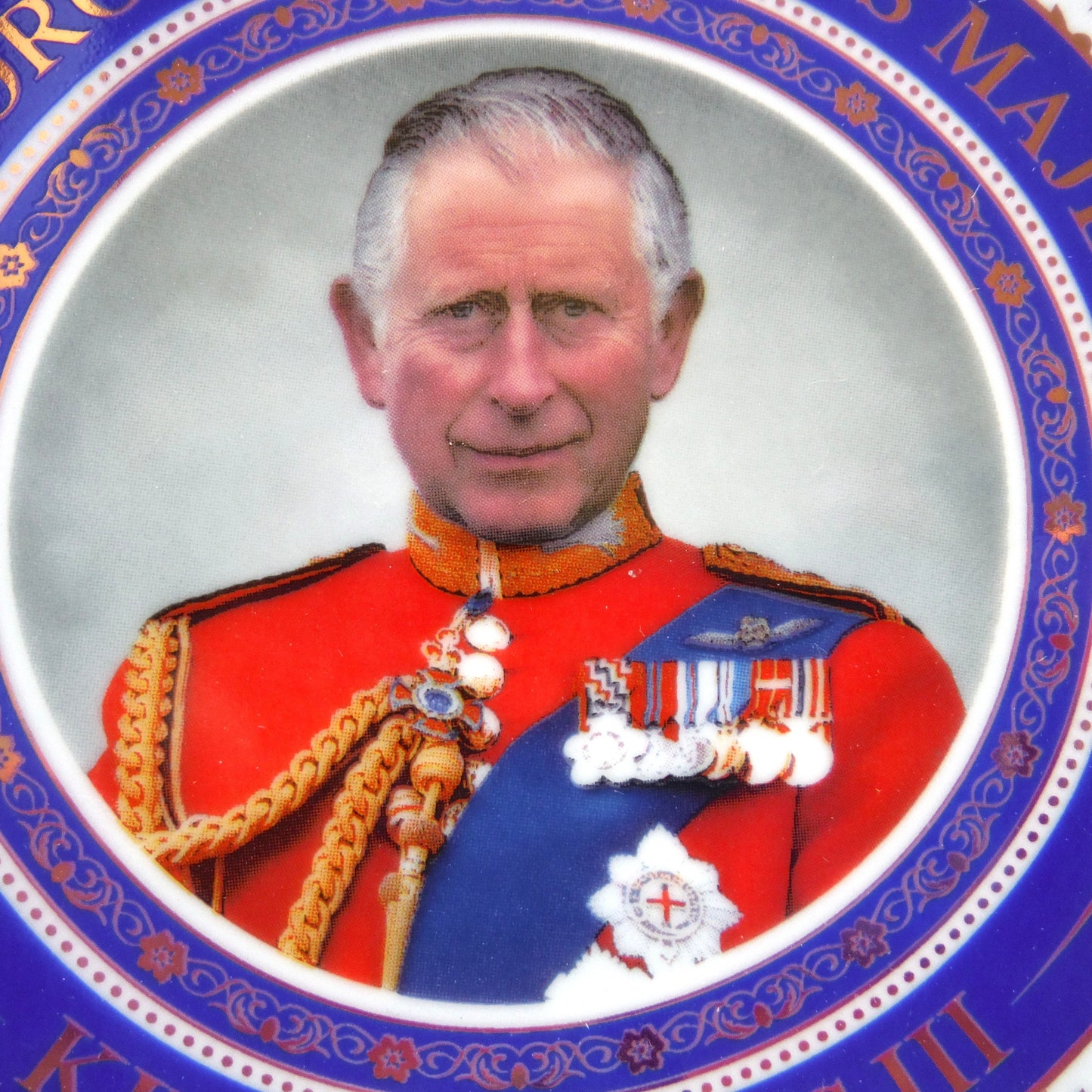 The Coronation of His Majesty King Charles III: 2023 Gold Plated Commemorative Souvenir Plate in Original Box with Stand!