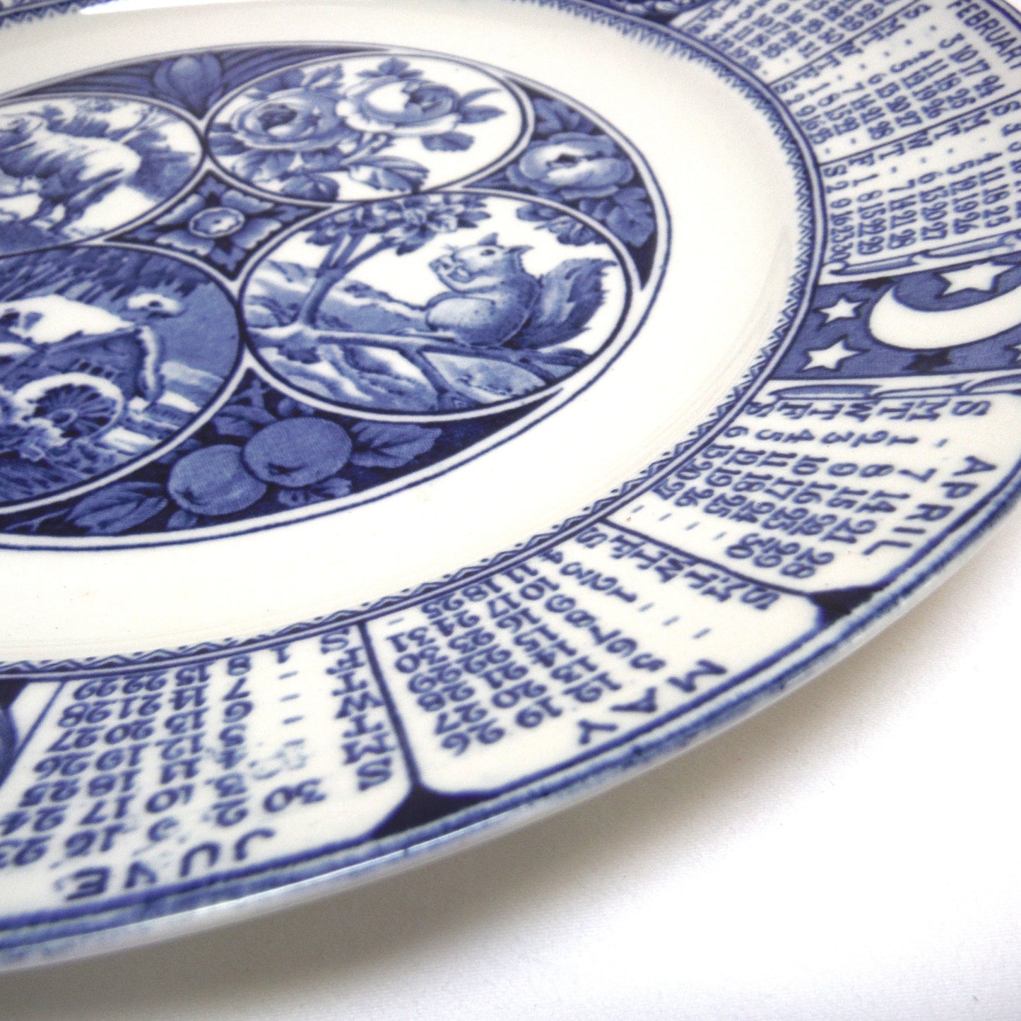 1929 Antique Decorative Calendar Plate by WOODS BURSLEM of ENGLAND: Gold Imprinted for Symonds' Hardware, Richard, Saskatchewan